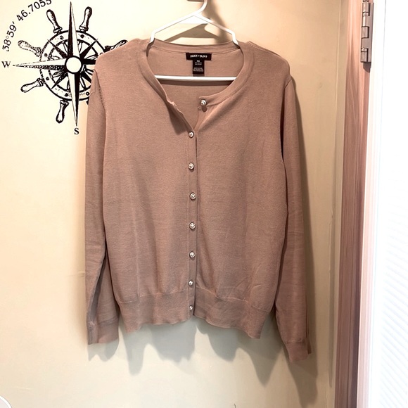 New with tags tan botton up sweater. Excellent condition. Size medium. - Picture 1 of 2
